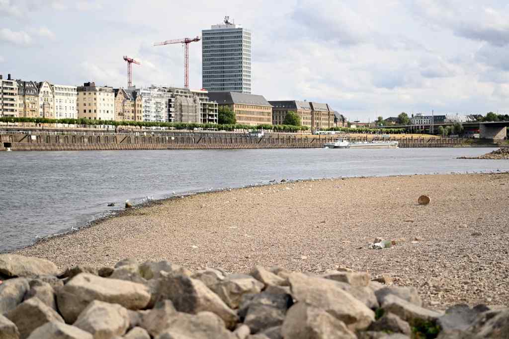 XxjinmC007003_20220823_CBMFN0A002.jpg XxjinmC007003_20220823_CBMFN0A002.jpg