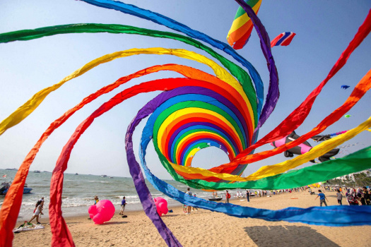 泰国芭提雅举办海滩风筝节